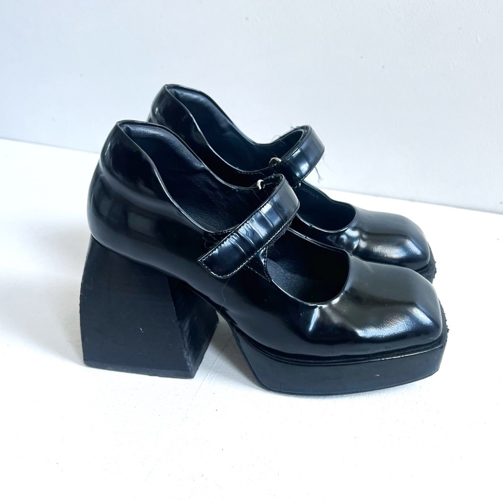 Browns B2 | Patent Mary Jane Heels